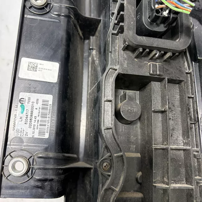 Fanale posteriore sinistro