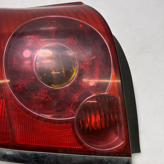 Fanale posteriore sinistro 01-03>04-06<