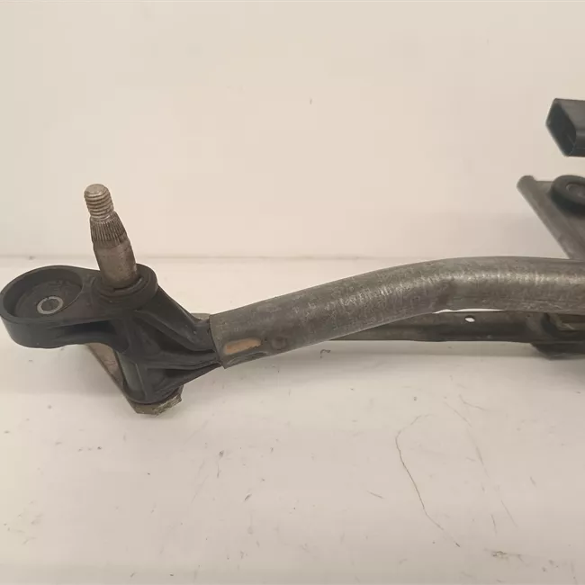 Meccanismo tergiparabrezza con motorino