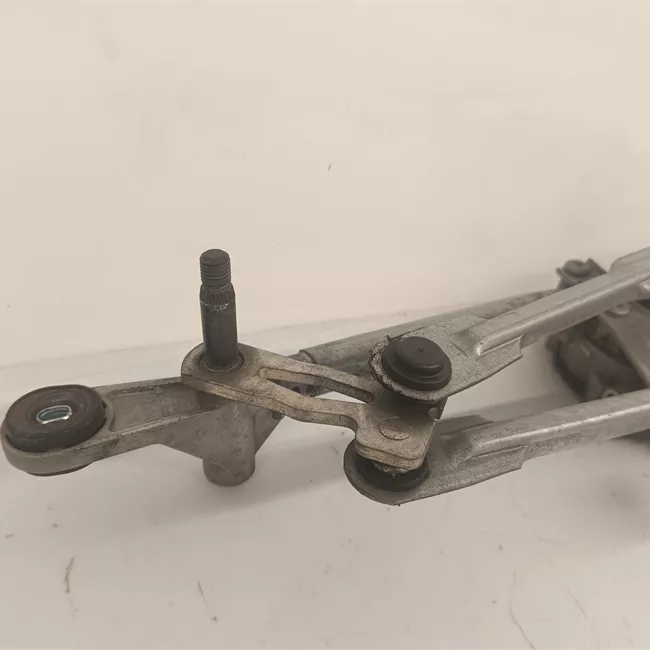 Meccanismo tergiparabrezza con motorino