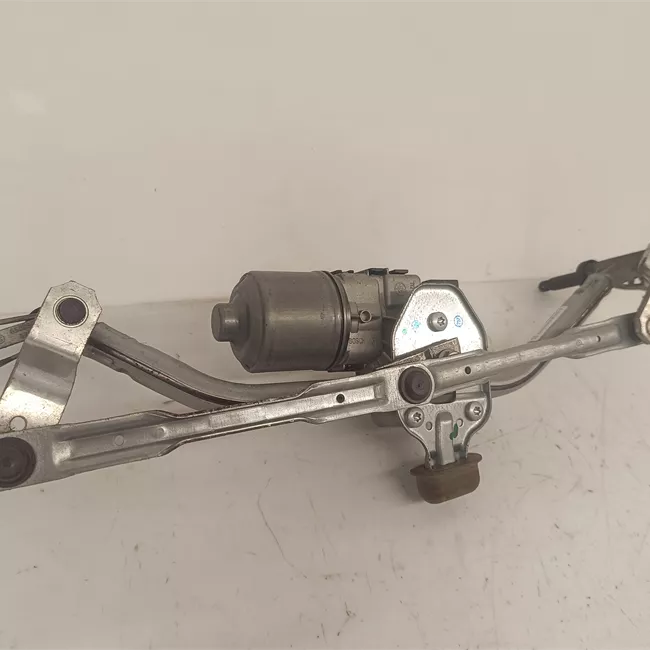 Meccanismo tergiparabrezza con motorino