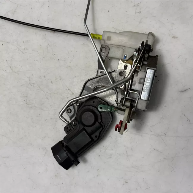 Serratura porta anteriore sinistra