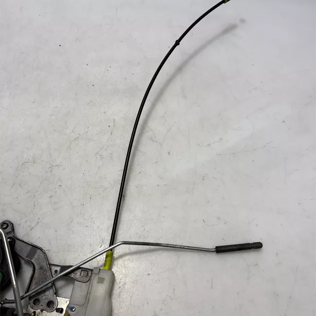 Serratura porta anteriore sinistra