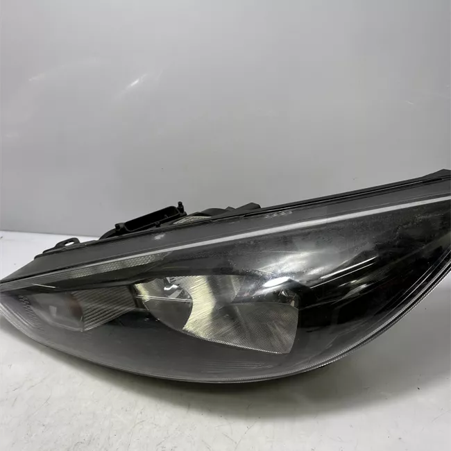 Proiettore sinistro con cornice nera