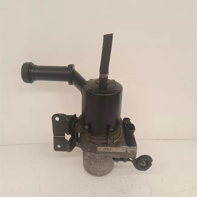 Pompa servosterzo con serbatoio