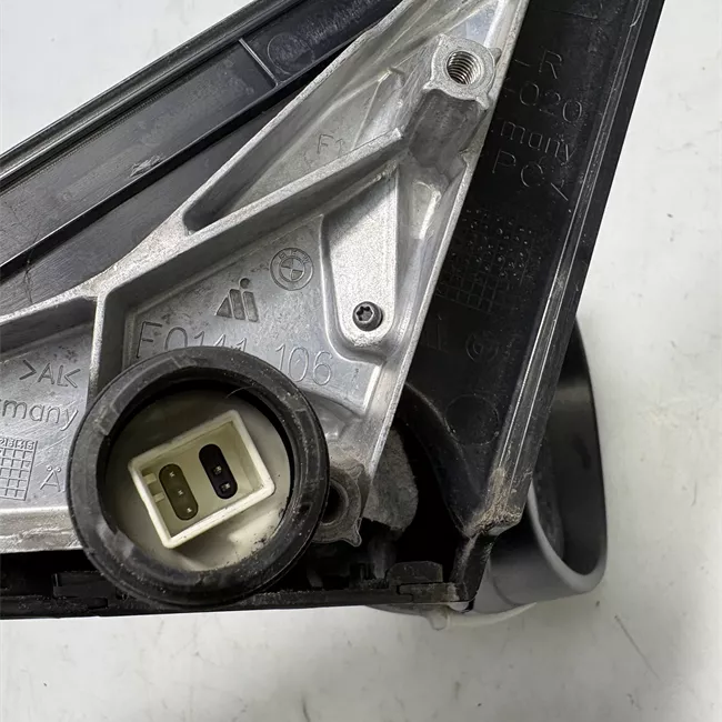 Retrovisore esterno regolazione elettrica destro