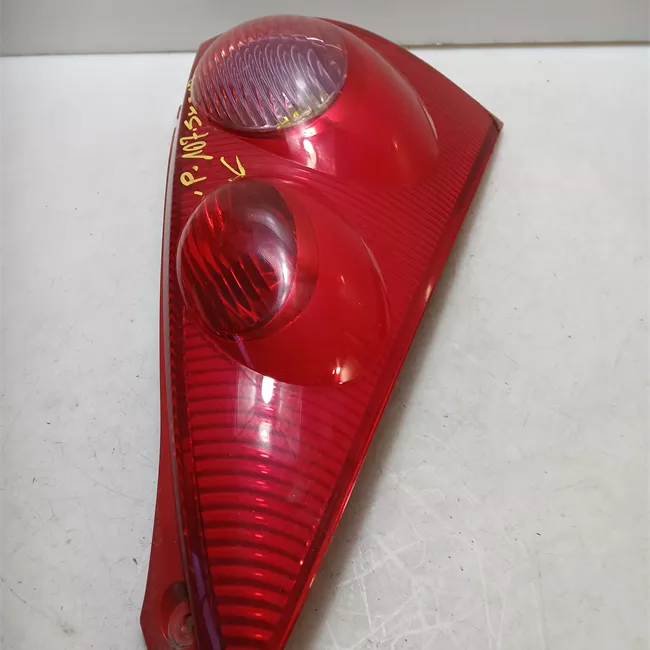 Fanale posteriore sinistro