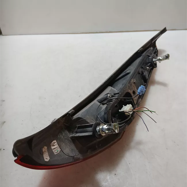 Fanale posteriore sinistro