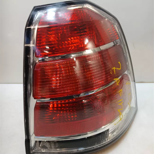 Fanale posteriore destro senza portalampada