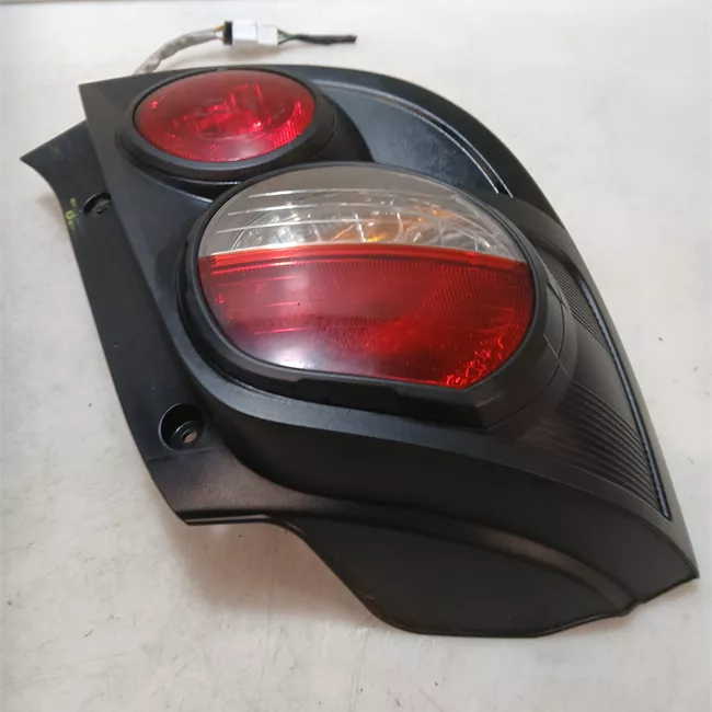 Fanale posteriore sinistro