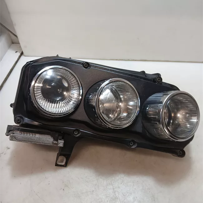 Proiettore destro Xeno