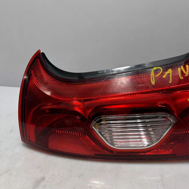 Fanale posteriore destro