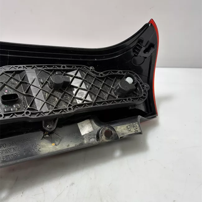 Fanale posteriore destro