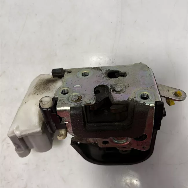 Serratura chiusura centralizzata porta posteriore sinistra