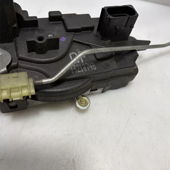 Serratura porta anteriore sinistra