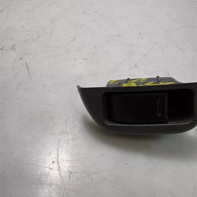 Interruttore alzacristalli porta anteriore sinistro