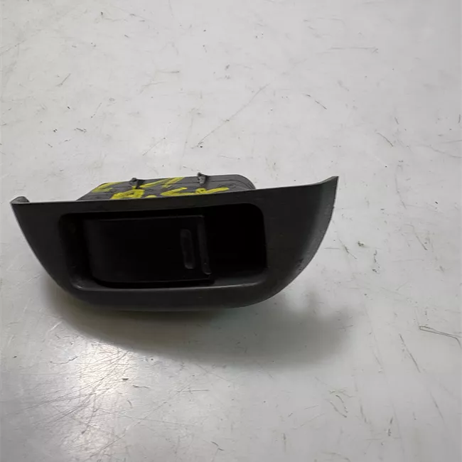 Interruttore alzacristalli porta anteriore sinistro