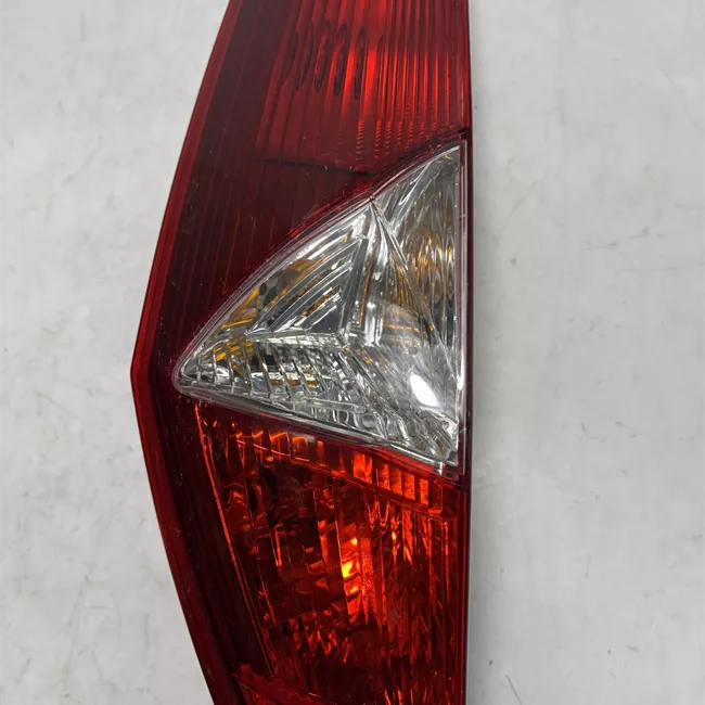 Fanale posteriore sinistro