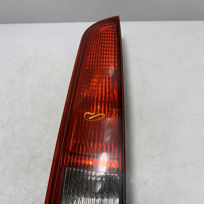 Fanale posteriore sinistro