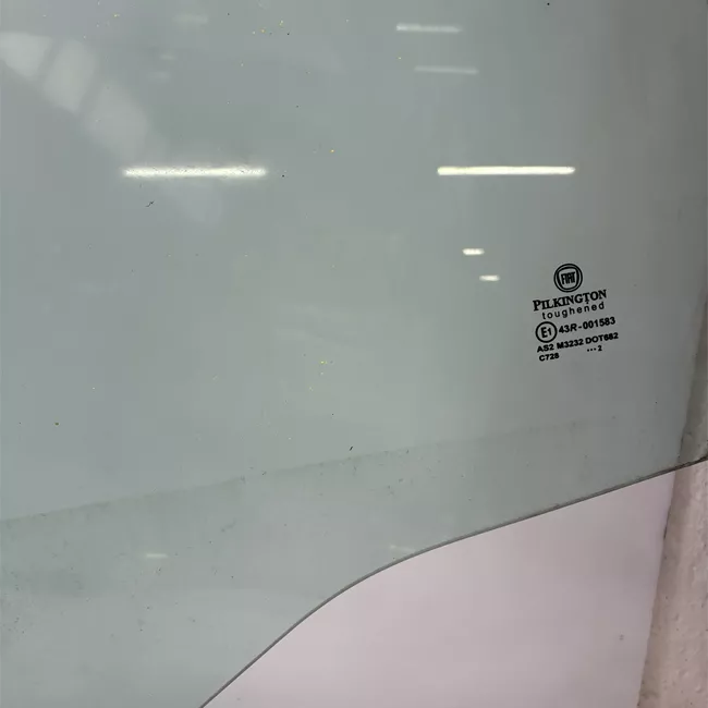 Scendente porta anteriore sinistro