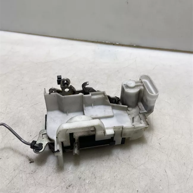 Serratura porta anteriore destra