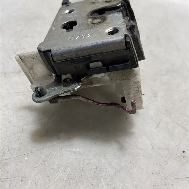 Serratura porta anteriore destra