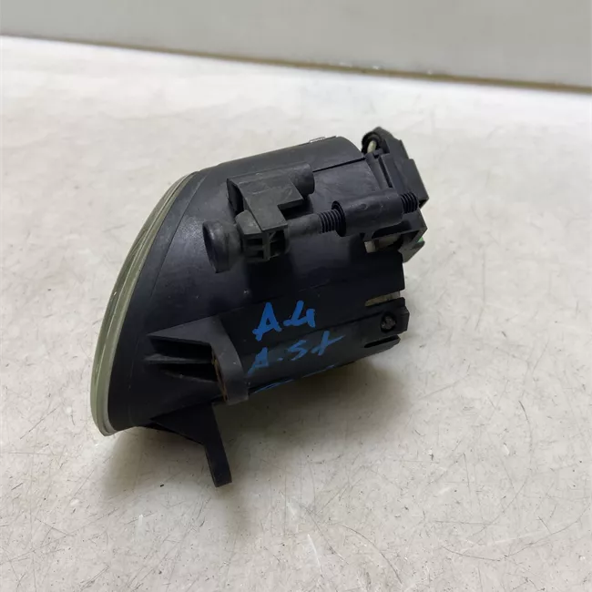 Proiettore fendinebbia sinistro