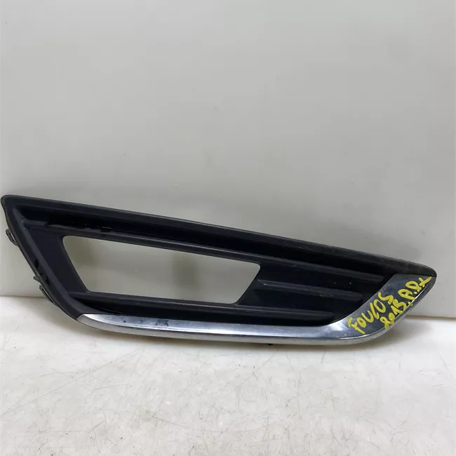 Griglia laterale paraurti anteriore destra con cornice fendinebbia cromata