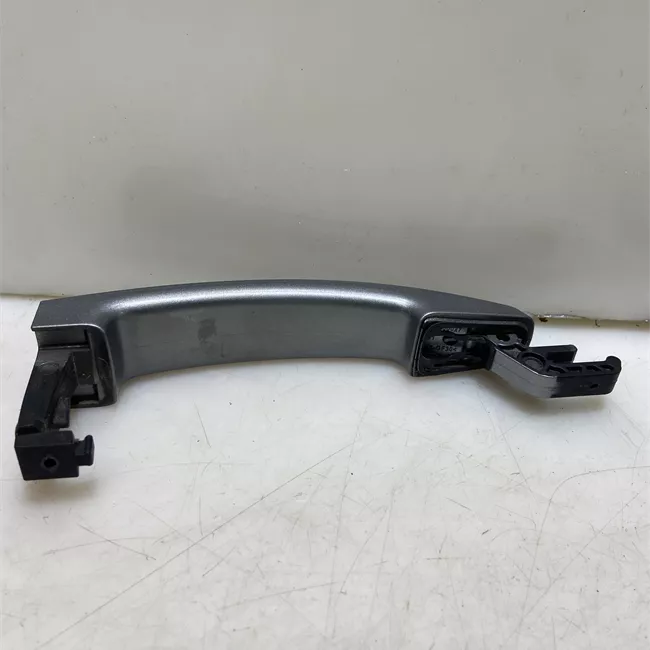 Maniglia porta posteriore sinistra con striscia cromata primer