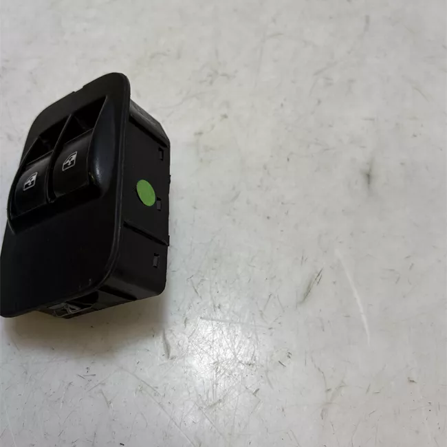 Interruttore alzacristalli porta anteriore sinistro