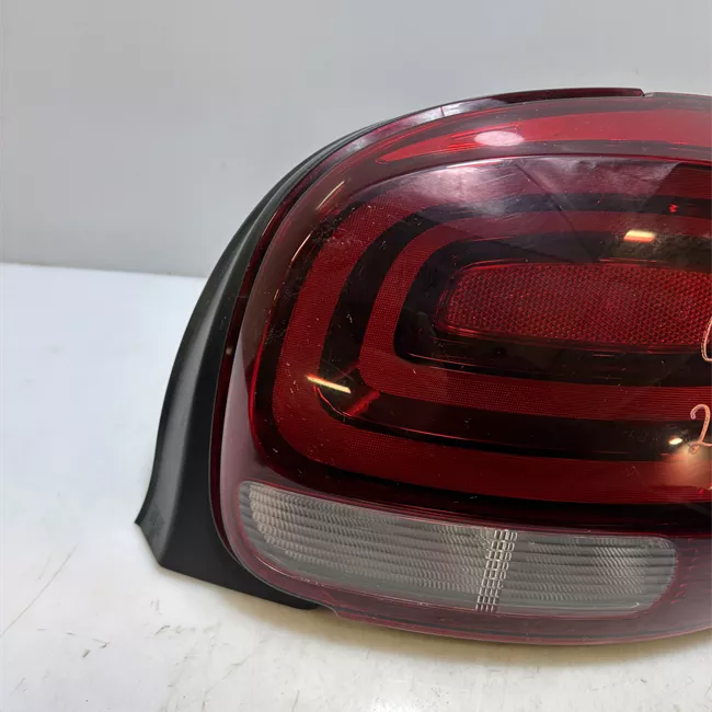 Fanale posteriore destro