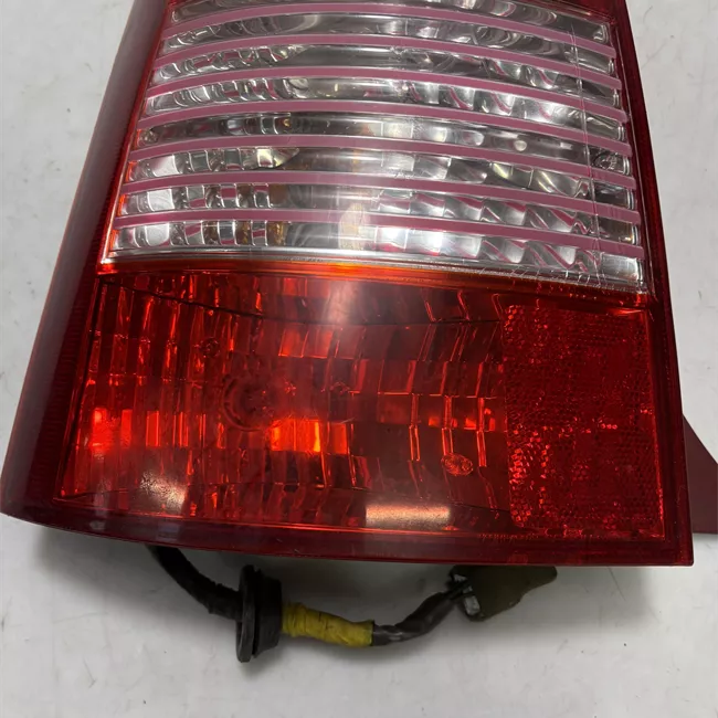 Fanale posteriore sinistro