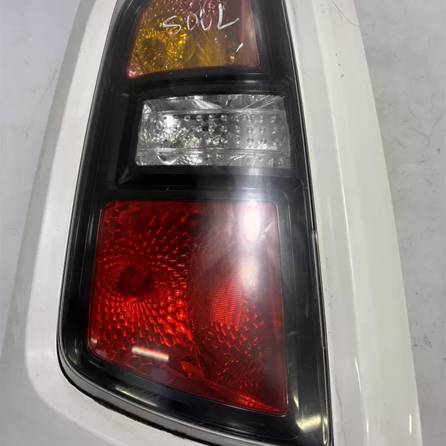 Fanale posteriore sinistro