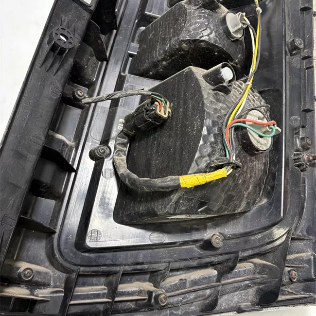 Fanale posteriore sinistro