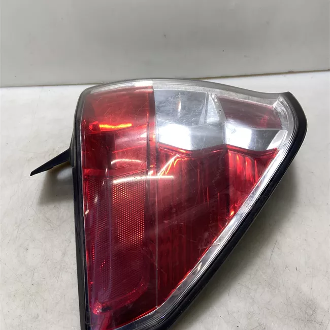 Fanale posteriore sinistro