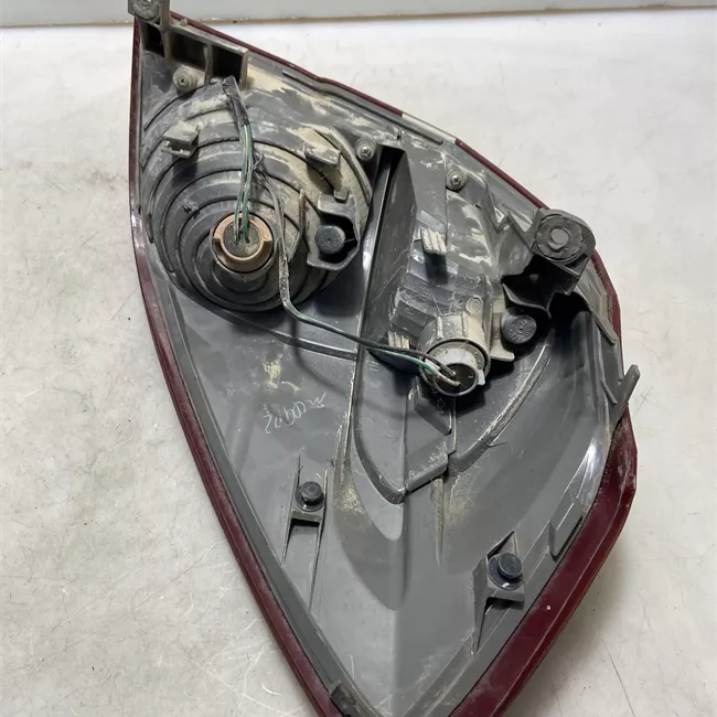 Fanale posteriore sinistro