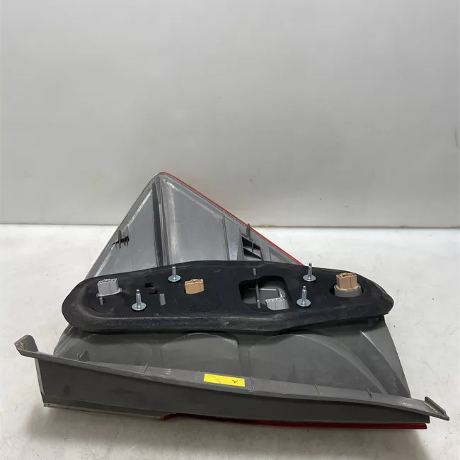 Fanale posteriore sinistro