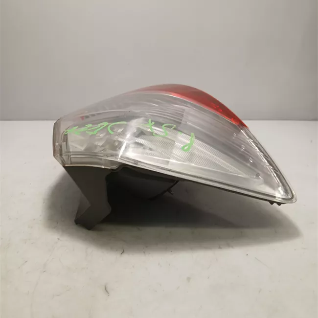 Fanale posteriore sinistro