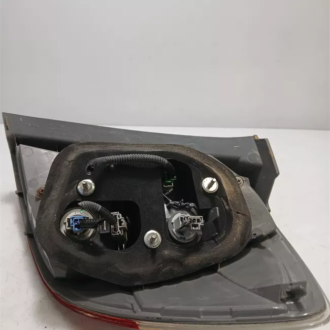 Fanale posteriore sinistro