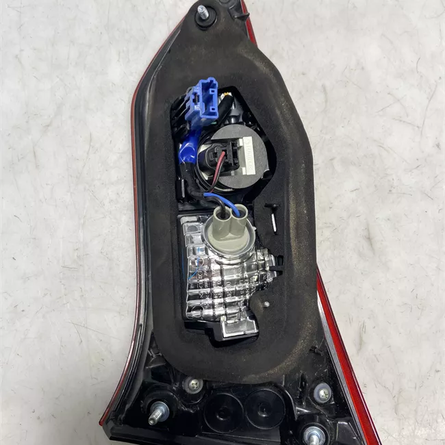 Fanale posteriore parte interno sinistro