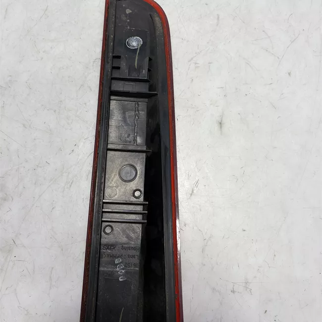 Fanale posteriore parte superiore sinistro