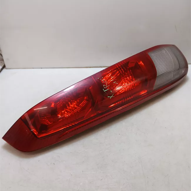 Fanale posteriore sinistro