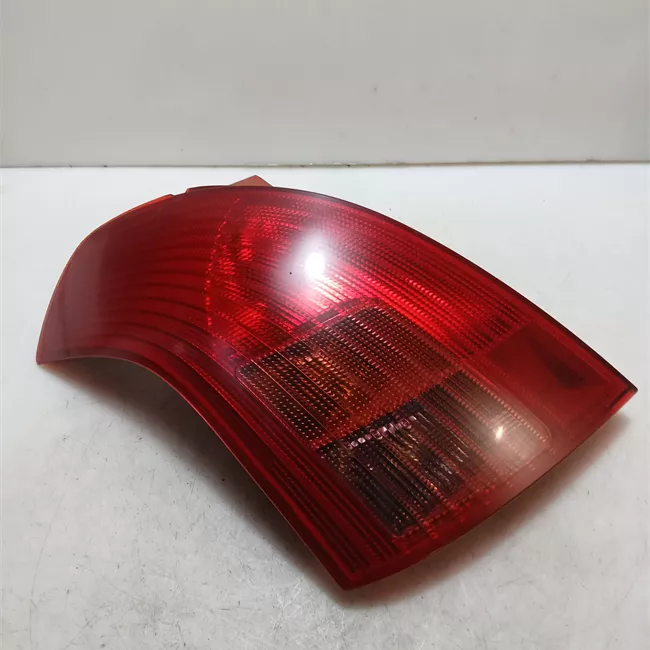 Fanale posteriore sinistro