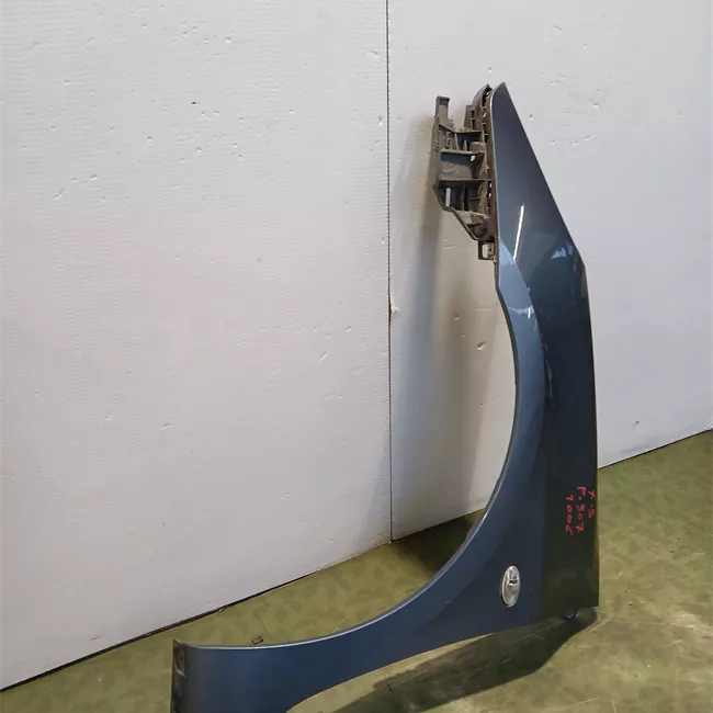 Parafango anteriore sinistro