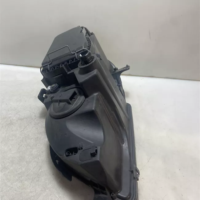 Proiettore destro con Fendinebbia