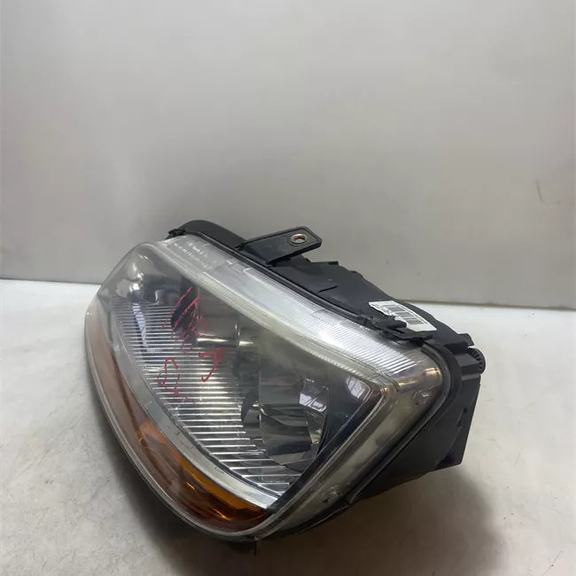 Proiettore sinistro con Fendinebbia