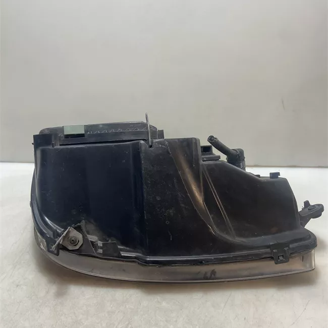 Proiettore sinistro con Fendinebbia