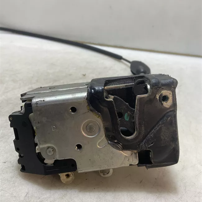 Serratura porta posteriore destra