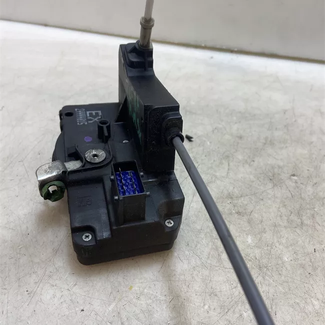 Serratura porta anteriore sinistra