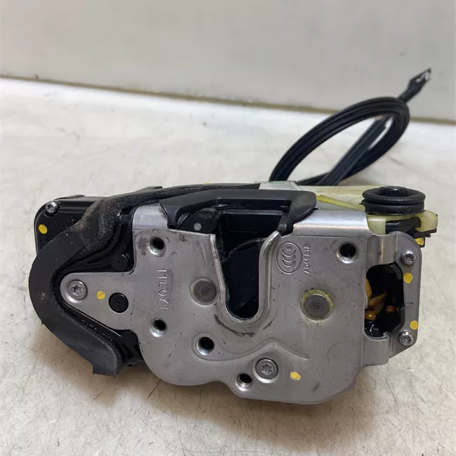 Serratura porta posteriore sinistra con chiusura elettrica